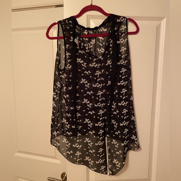 Super Line blouse - Picture 2 of 4